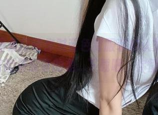 一组图集打破你对蓝色制服装的认知，这51酱的搭配真的是…下载吧，你懂的！
