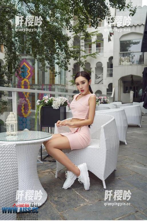 AISS爱丝(黄金版) - 想看滑板上的优雅美少女？索菲的套图引爆你的感官，记得点开！