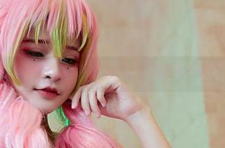 夏天的Azami：这组写真太烫了，我的眼睛快受不了。