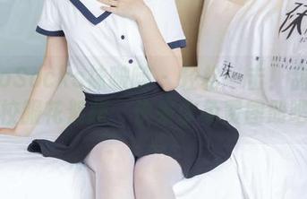 BoBoSocks袜啵啵 – 轻松一击！甜甜圈的校服花絮版，快来拿免费图册吧！