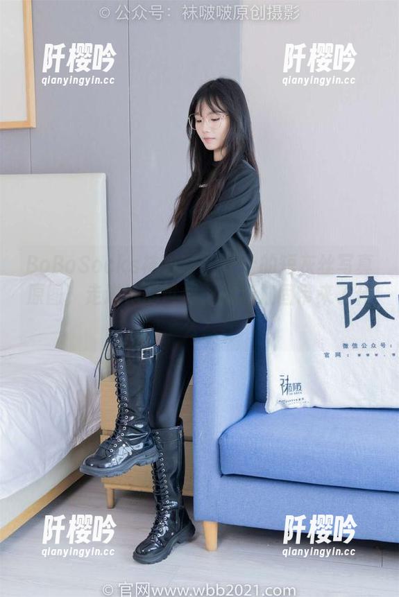 BoBoSocks袜啵啵-芝士 BoBoSocks袜啵啵 - 芝士的短灰丝写真原图,走进她的世界,脚尖加固带来了什么?