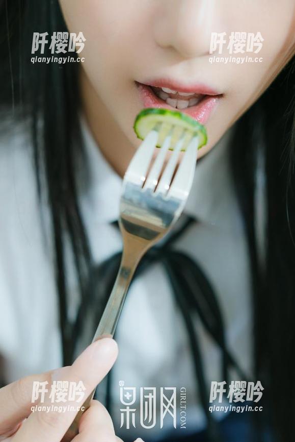 GIRLT果团网-酸酱兔 GIRLT果团网 - 少女心与无圣光:酸酱兔比基尼图包值得一看!