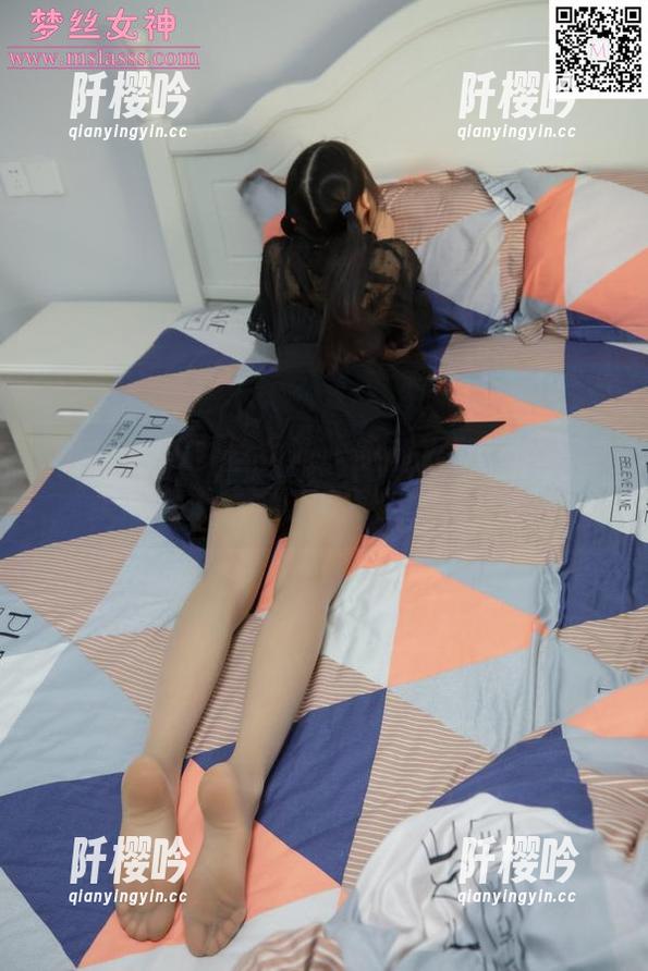 MSLASS梦丝女神 - 跟随张灵儿的睡衣美图合集，看看她怎么优雅地懒散