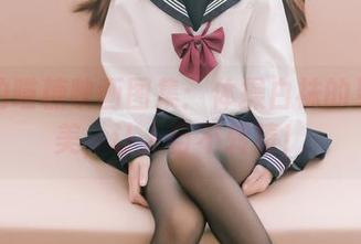 最新的喵糖映画图集：体操白袜的灵动之美，让人目不转睛！