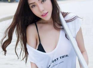 MiStar魅妍社 – Manuela玛鲁娜短裙分享：我应该也穿一条，结果发现我真不敢……