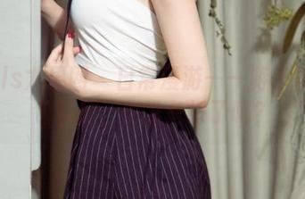 UGirls尤果网 – 日常漫游——游子熙的图包私拍，你准备好了吗？