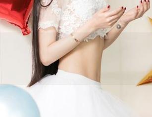 UGirls尤果网 – 私房王语纯的美图，肉丝和谁都有一腿？