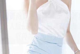 XIAOYU语画界 – 最新梦心玥的短裙图集，真是让人眼花缭乱，短裙在她身上竟然有种神奇的魅力！