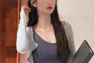 Xiuren秀人网 – 免费下载“加朵babe”的“死库水”，真是不怕被古早味淹没。