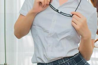 Xiuren秀人网 – 王俪丁黑丝美臀：无圣光对我来说就像水，套图喝了就停不下来的那种！