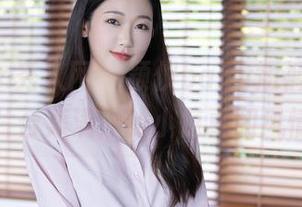 Xiuren秀人网 – 颖仪baby短裤之旅：图片合集满满的小惊喜和风情！