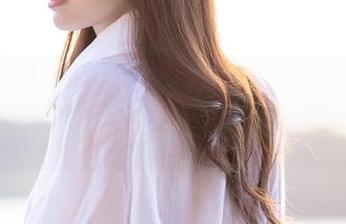 Yebin(전예빈)纯白：好想深陷这片纯白中，快一起翻阅她的写真集和原图！