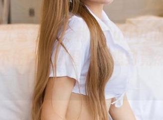 YouMi尤蜜荟 – 严利娅Yuliya的礼服在线，忍不住点开原图，没想到竟然如此动人心魄！