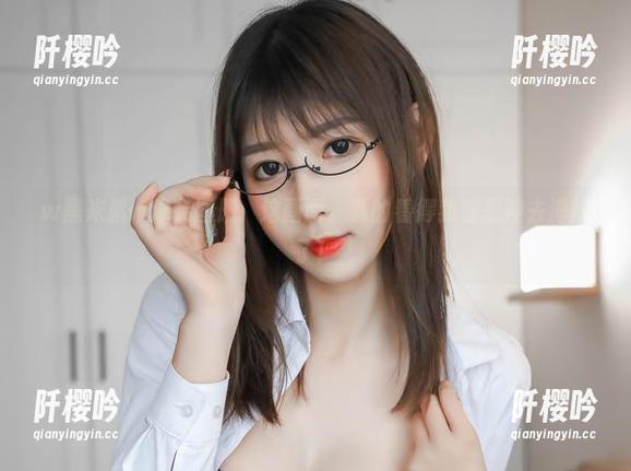 w黑米粥w w黑米粥w泳装图册:这画面,真的看得我都想冲去海边了!