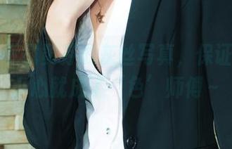 丽柜 – 下载黄芬的灰丝写真，保证你一不小心就成了‘色’师傅～
