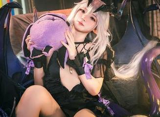 咦？伊喵_Master女王的精选作品，竟然让我的猫也想当时尚达人！