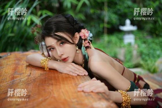 余多多Dudu 私房美图!余多多Dudu美脚,真的是能让人疯狂点赞的原因。