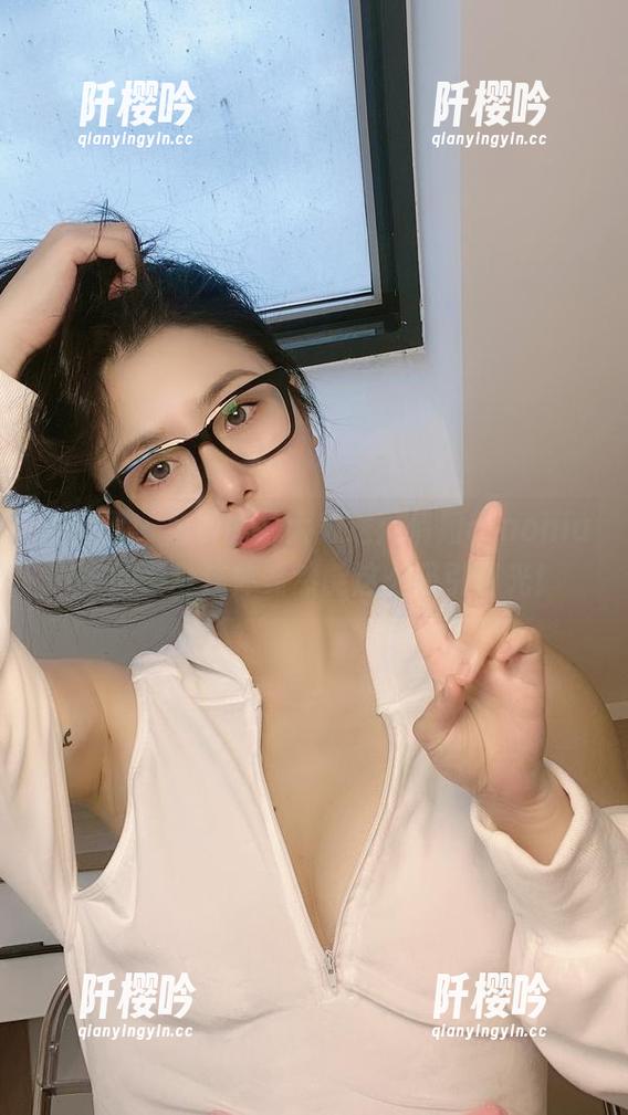 俏妞qiaoniu66 微密圈 - 免费图片大放送:俏妞qiaoniu66的紧身连体竟然能这么吸引目光!