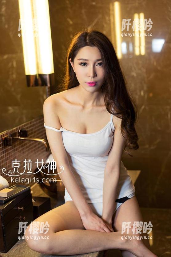 克拉女神 - 姜璐旅拍图包大揭秘：每一张都像是在说：‘快来帮我拿行李啊，我要享受美丽生活！’