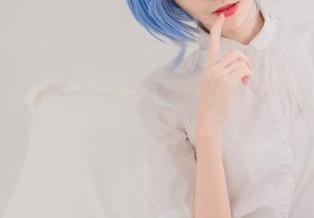南桃Momoko的美图资源——你绝对不想错过的‘女友’瞬间！