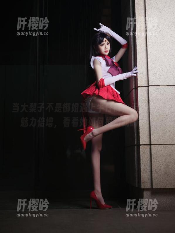 大梨子不是御姐 当大梨子不是御姐遇上牛仔裤,无圣光的魅力倍增,看看她如何搅动我的心!
