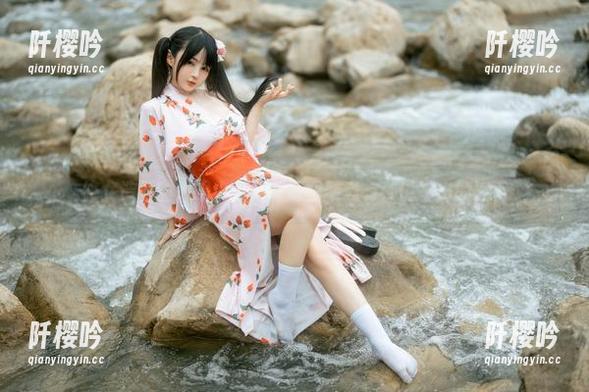 失眠小宁 修女造型的失眠小宁,高清图册竟有种说不出的寂寞