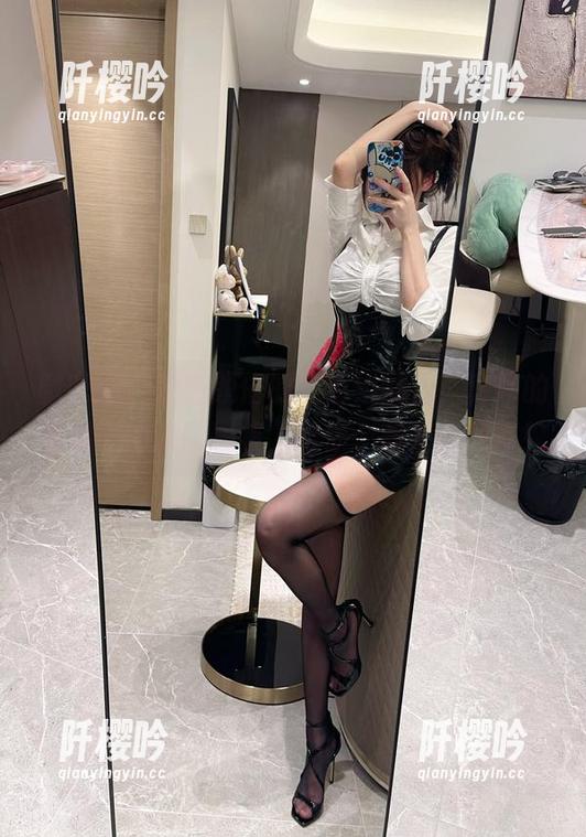 微密圈 - 清新脱俗的黑色姐妹花，奔跑的晶骡子的原图图集，给你个意外的惊喜！