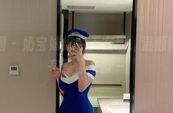 微密圈 – 奶宝妹纸今天在线，温顺得仿佛在等你来撩～