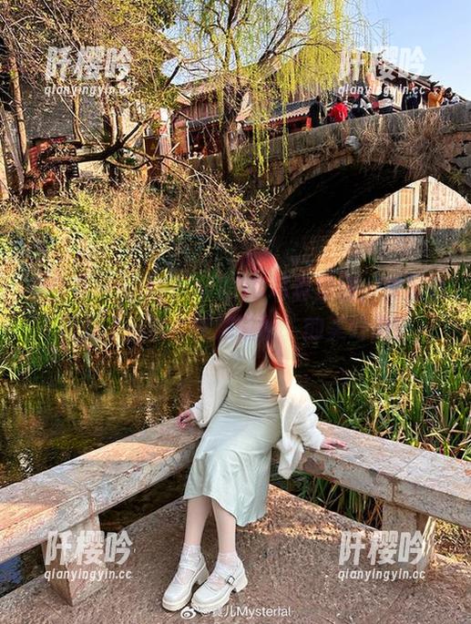 宝儿mysterial 看宝儿mysterial的JK写真原图,真是感受到了一种‘恍如隔世’的美好啊!