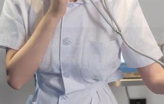 年年Nnian，法兰西风情下的cos写真，谁说不能离谱？