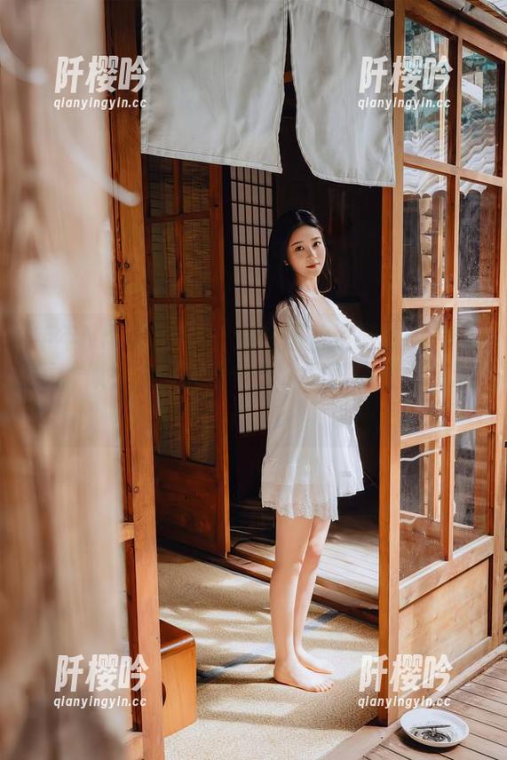 年年Nnian白裙：这些图片资源仿佛在低语，似乎在提醒我什么，又好像什么都没说。
