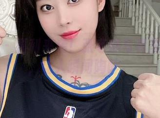 微密圈 – 福利来袭！张老师写真里的美腿，让人瞬间陶醉。
