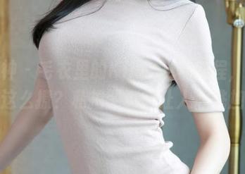 推女神 – 毛衣里的Kiren_程程程，竟然可以这么撩？私拍图真的让人心跳加速。
