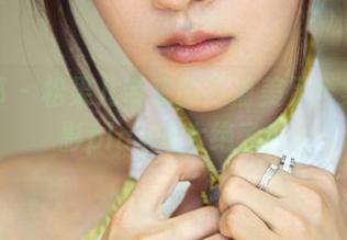 推女郎 – 松果儿带来的高清美足合集，光影play得太绝了！