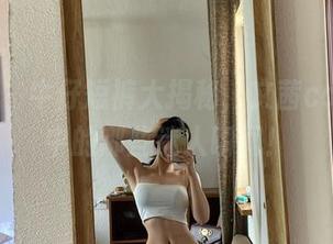 微密圈 – 牛仔短裤大揭秘，文茜cool写真中的那些迷人瞬间！