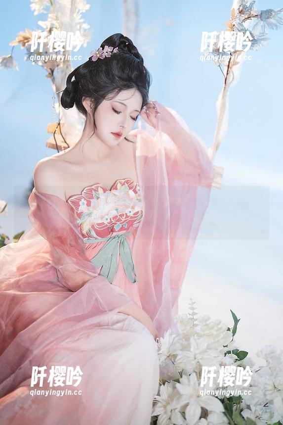 星澜是澜澜叫澜妹呀 星澜是澜澜叫澜妹呀的私拍,肉丝套图引爆你的不安分