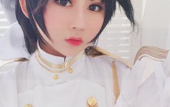是依酱呀的体操服原图，轻松俘获你的心，顺道也看一下她的腿！