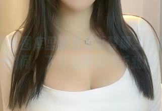 微密圈 – 图库里藏着是可馨耶穿制服的绝妙瞬间，下载后可别告诉我哦！