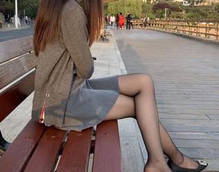 微密圈 – 谁说旗袍只是古典佳人？有你喵的写真让我忍不住想多看几眼！