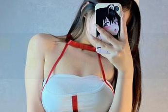 微密圈 – 桃沢樱呀，修女的转身——纯情写真下的那些隐秘美图！