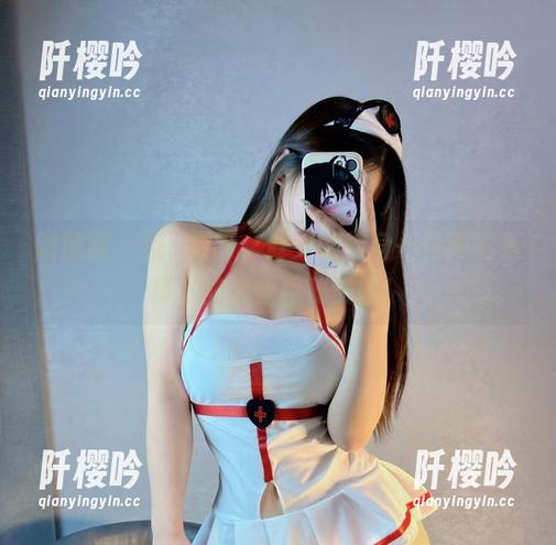 桃沢樱呀 微密圈 - 桃沢樱呀,修女的转身——纯情写真下的那些隐秘美图!