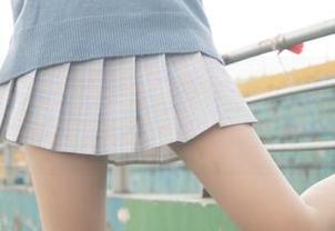梦丝女神 – 全套图片看这里！恬恬这乖乖女真的是画室里的小天使吗？
