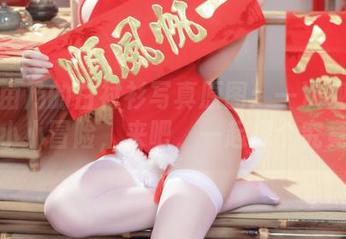 清水由乃的白衬衫写真原图：一次视觉上的小小冒险，来吧，一起探个究竟！
