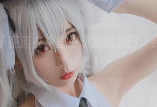 清颜颜子在连衣裙里生动演绎美图，要不要下载看看？