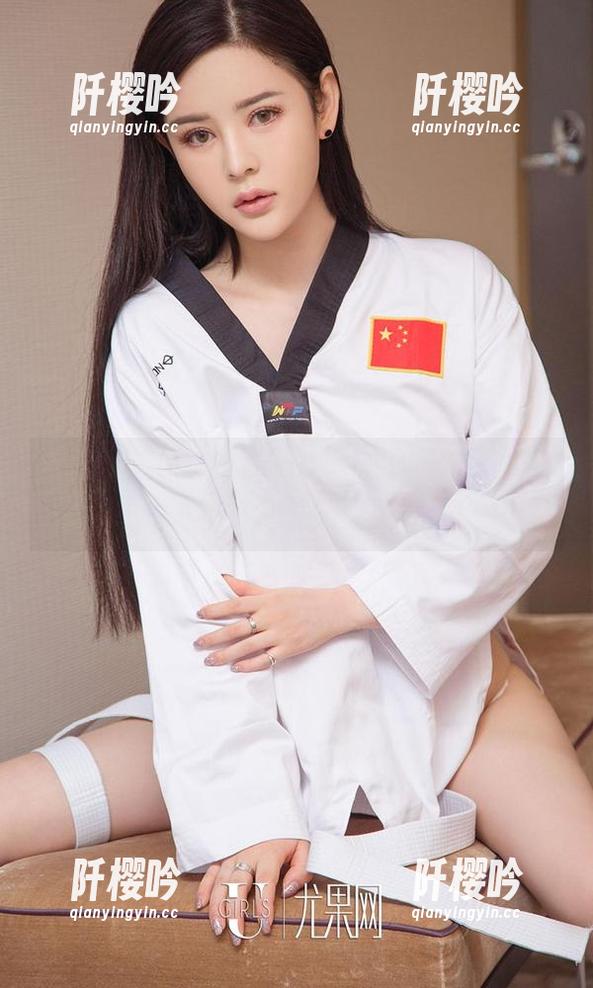 爱尤物 - 徐莉芝Booty的和服全套写真，让我一不小心就陷入了沉思。