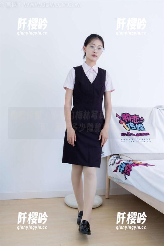 物恋传媒-小晴 物恋传媒 - 小晴的梅林写真:冬天的气息下,藏着多少隐秘的画面