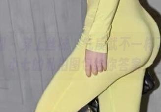 微密圈 – 穿上丝袜，气质就不一样了？猪小七的私拍图包给你答案！
