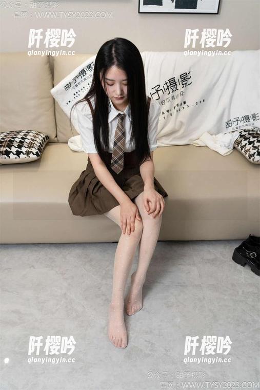 甜予摄影-璇璇 甜予摄影 - 当璇璇遇上米白色棉袜:一场作品集下载的视觉轰炸,准备好了吗?