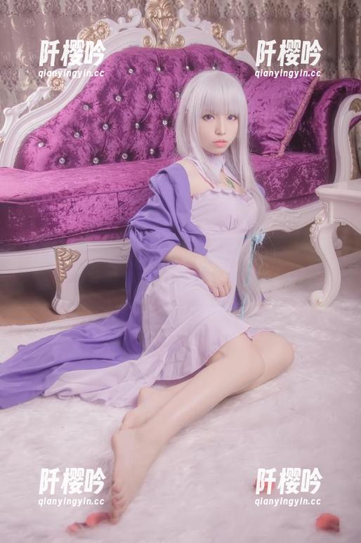 白易子教主大揭秘：穿上礼服瞬间变女神的写真图册，一起来看看吧！