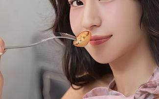 秀人网 – 最新Elise谭晓彤浴室写真，照片里的轻松与暧昧！